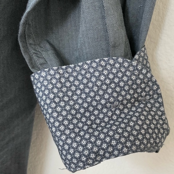 Tommy Bahama Long Sleeve Herringbone Button Up - Picture 7 of 7